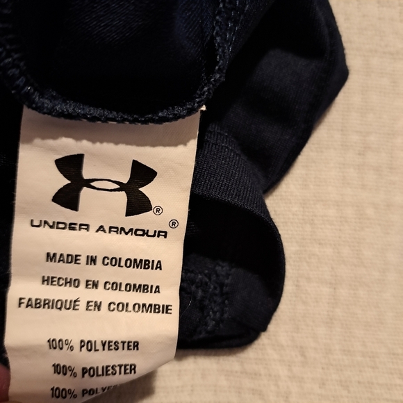 Under Armour girls size 6X navy heat gear shirt - Picture 3 of 4